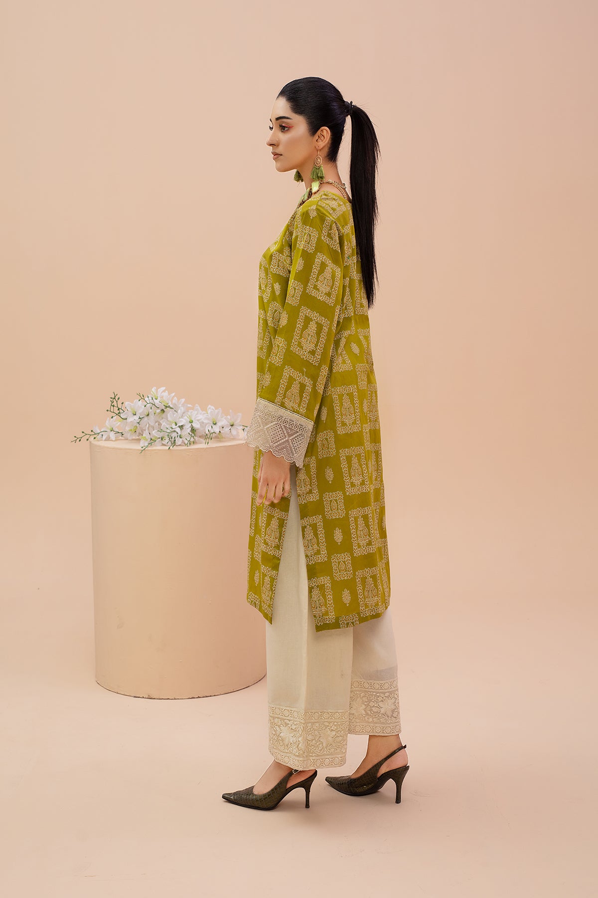 Zooj Printed Unstitched Embroidered Lawn (Shirt/Kurti) - ZJ045